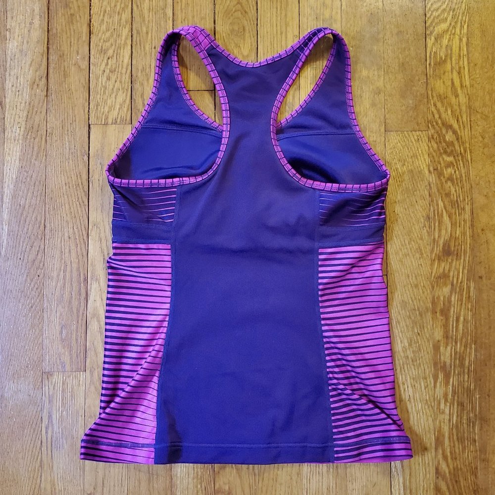 Nike Dri-Fit Tank With Built-in Bra - M - Picture 4 of 4
